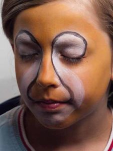 Kinderschminken Löwe - Gesicht nachzeichnen 2 Kinderschminken Löwe - Gesicht nachzeichnen 2