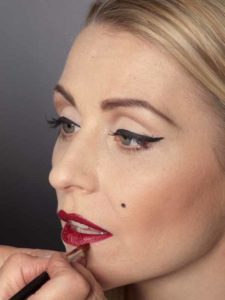 Marilyn Monroe Look - Lippenstift 2