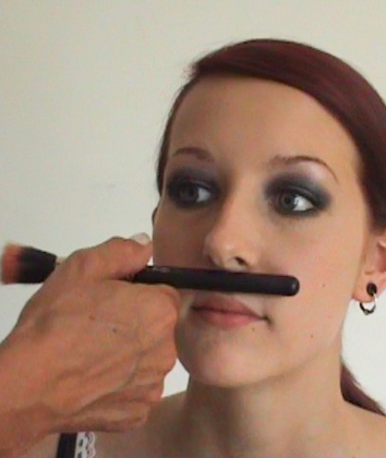 smokey-eyes-rouge smokey eyes rouge Smokey Eyes Schminkanleitung
