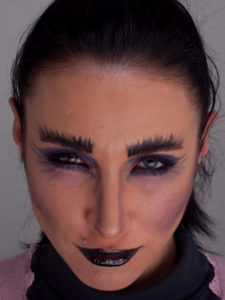 BMH-Böser-Blick 6. Böser Blick 225x300 Black Magic Hexe Schminkanleitung