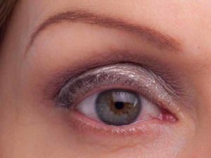 Business Augen Make Up - Lidfalte 2 5 Lidfalte 2 300x225 Business Augen Make up schminken