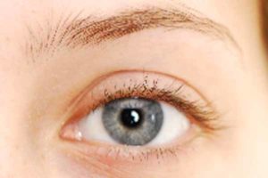 Augen-Make-up 60er Look - Vorher 01 Vorher 300x200 Abend Make up mit Lidstrich im 60er Look