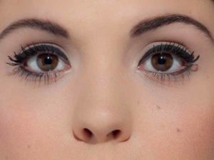 06 Lidstrich mandelförmig 21 300x225 Schminktipps zum Lena Meyer Landrut Look