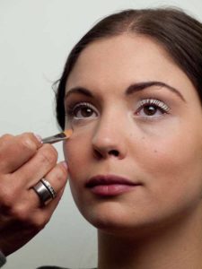 Concealer 2 22 Concealer 2 225x300 Sommer Make up Schminkanleitung