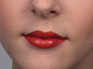 4. Mit Lippenstift asumalen fertig 300x225 Schminktipps zum Lena Meyer Landrut Look