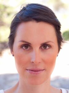 19 Schnelles Tages Make up für unterwegs Nachher 225x300 Schnelles Tages Make up für unterwegs   Vorher Nachher
