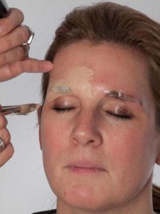 Katzenberger - schminken und Kostüm für Karneval selber machen - Make up 1 04 Katzenberger schminken und Kostüm für Karneval selber machen Make up 1 225x300 Daniela Katzenberger Kostüm – für Karneval schminken und verkleiden Schminkanleitung