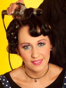 28 Katy Perry Make up Look schminken Frisur 225x300 Katy Perry Make up Look Schminkanleitung