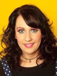 30 Katy Perry Make up Look schminken 2 225x300 Katy Perry Make up Look Schminkanleitung