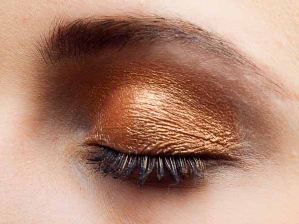 Lidschatten oben Bronzenes Augen Makeup Lidschatten oben Bronzenes Augen Make up