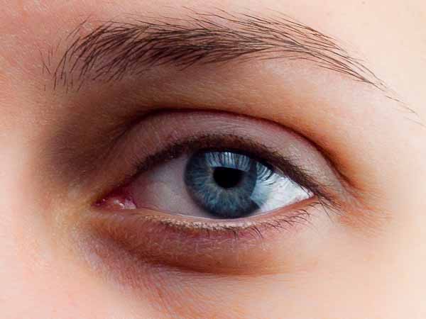 Auge vorher Bronzenes Augen Makeup vorher Bronzenes Augen Make up