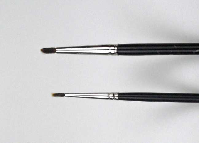 Eyeliner Pinsel in verschiedenen Stärken