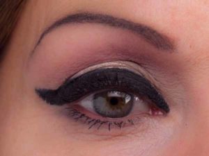 Smokey Eyes Augen Make Up - Nachher