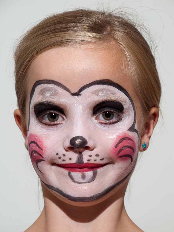 Süße Minnie Maus » Schminkanleitung & Kostüm