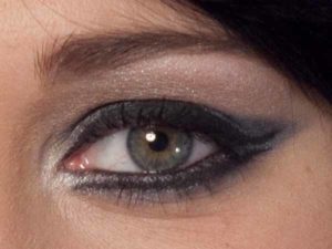 Cat Eyes Make up Look schminken - Detail abends