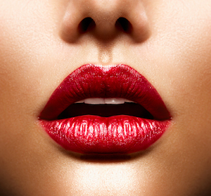 Schöne Lippen mit dem besten Lippenstift kreieren