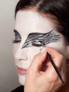 Black Swan Look & Kostüm - Augen make up Finish 1