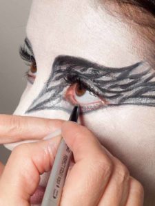Black Swan Look & Kostüm - Augen make up Finish 2 Black Swan Look & Kostüm - Augen make up Finish 2