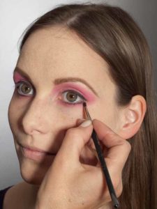 Pink Lady Make up Look – Lidstrich unteres Augenlid 2