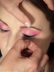 Pink Lady Make up Look – Künstliche Wimpern 2