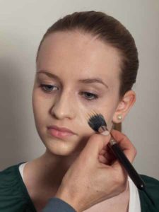 Nude Look, natürliches Make up - Foundation 1 Nude Look, natürliches Make up - Foundation 1