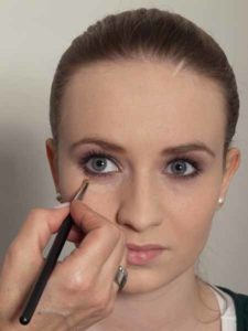 Nude Look, natürliches Make up - Concealer 1 Nude Look, natürliches Make up - Concealer 1