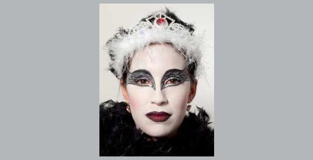 Karneval-black-swan