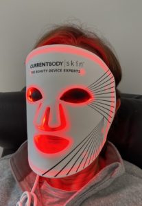 Currentbody LED Gesichtsmaske Behandlung