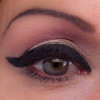 Augen Make up schminken mit Lidstrich wie Amy Winehouse