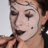 Pierrot | trauriger Clown schminken » Anleitung & Kostüm